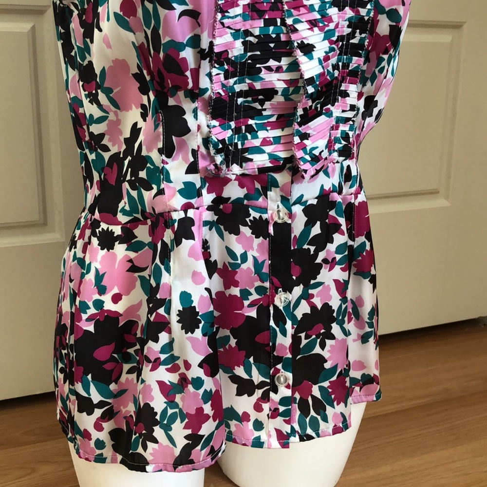 Floral Top - Picture 3 of 9